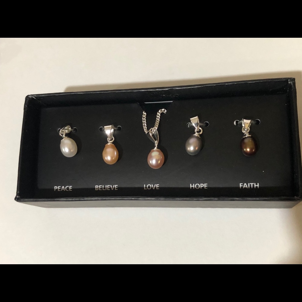 Jewelry Bundle - Picture 5 of 7